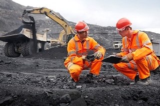 Роз'яснення щодо працевлаштування в Україні іноземних співробітників представництв іноземних суб'єктів (укр.)